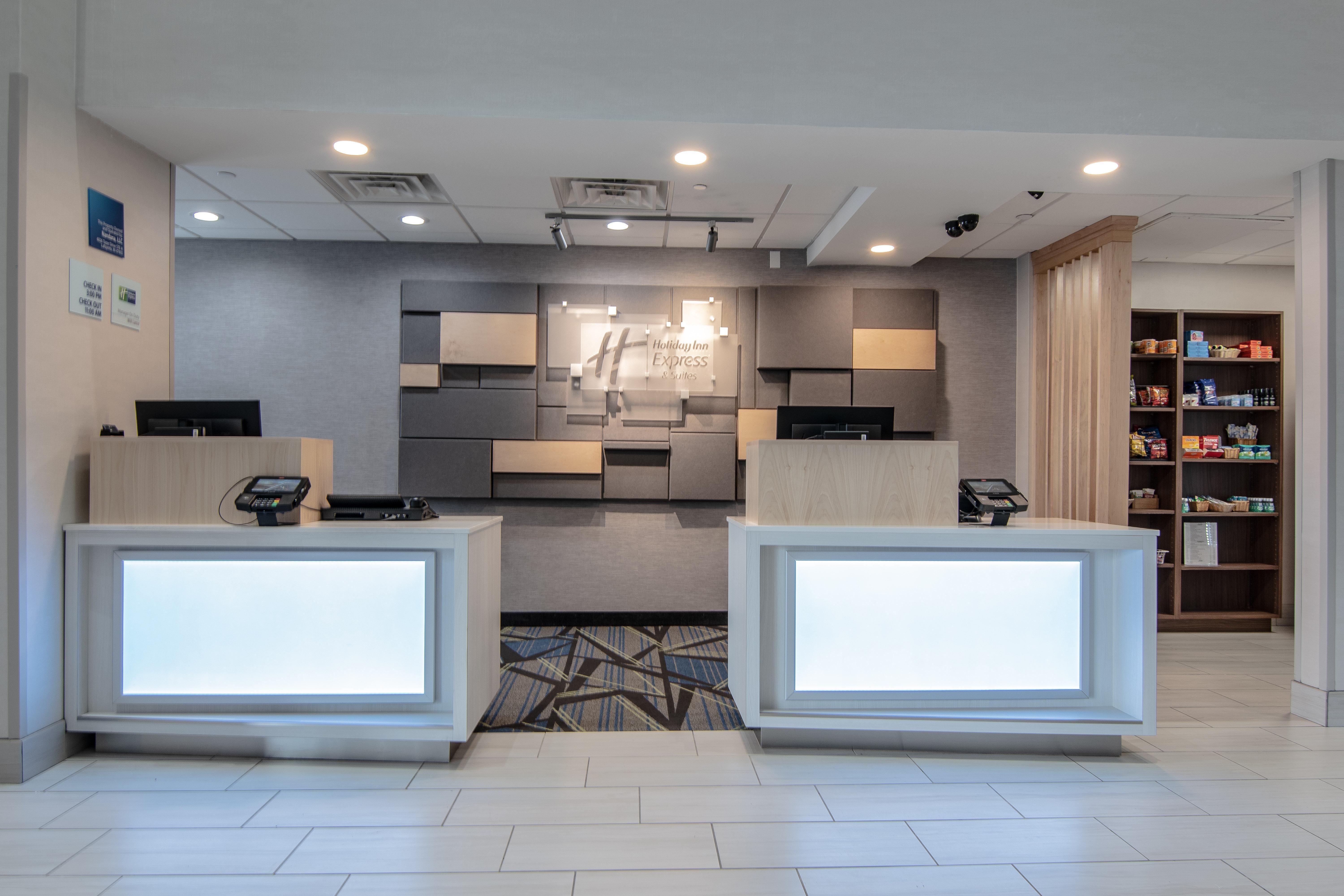 Holiday Inn Express & Suites - Indianapolis Northwest By Ihg Exterior photo