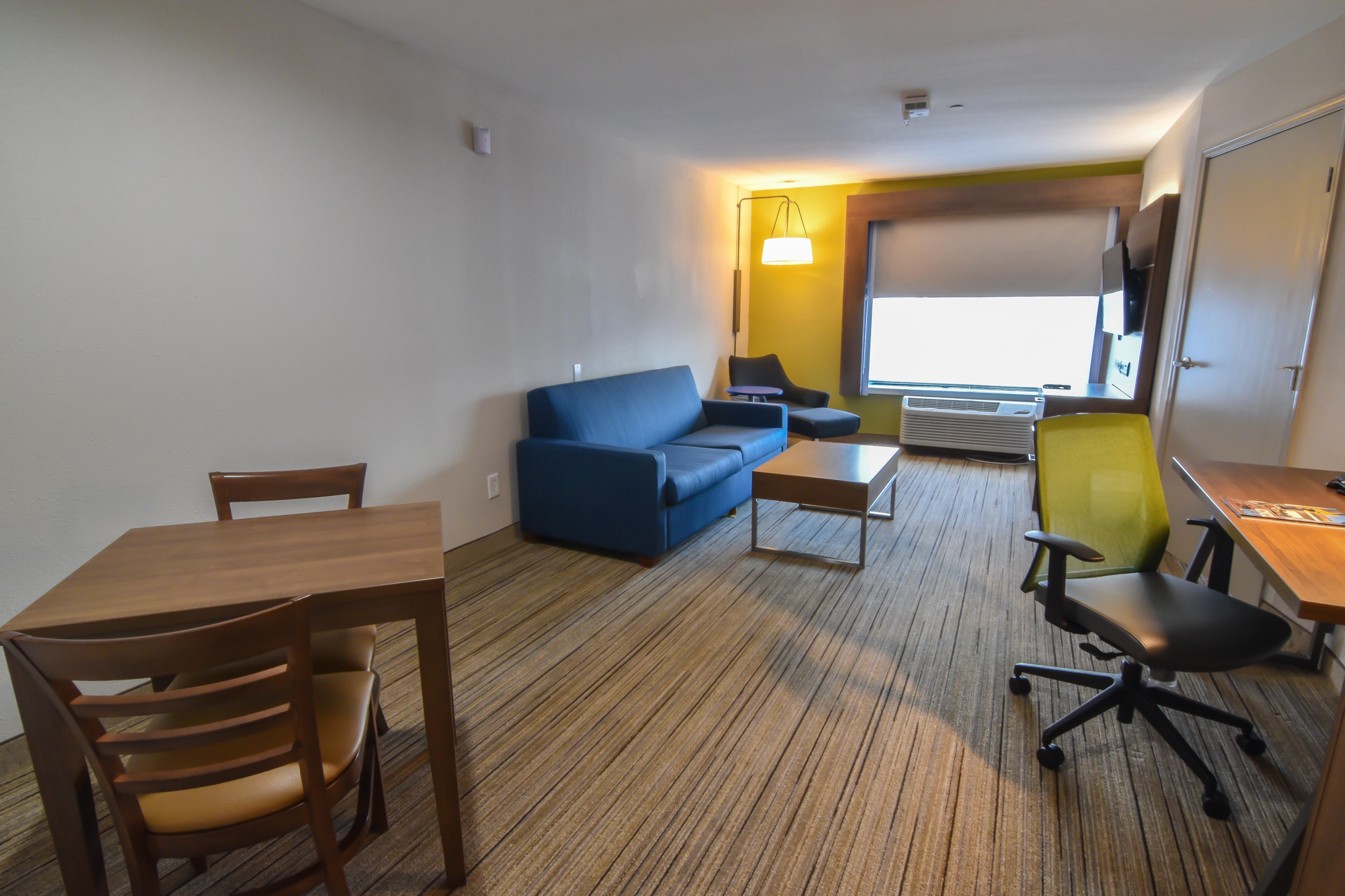 Holiday Inn Express & Suites - Indianapolis Northwest By Ihg Exterior photo